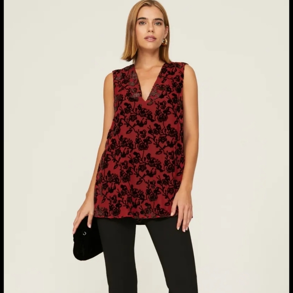 Marina‎ Moscone Collective red floral velvet V-neck sleeveless top side slit 12
